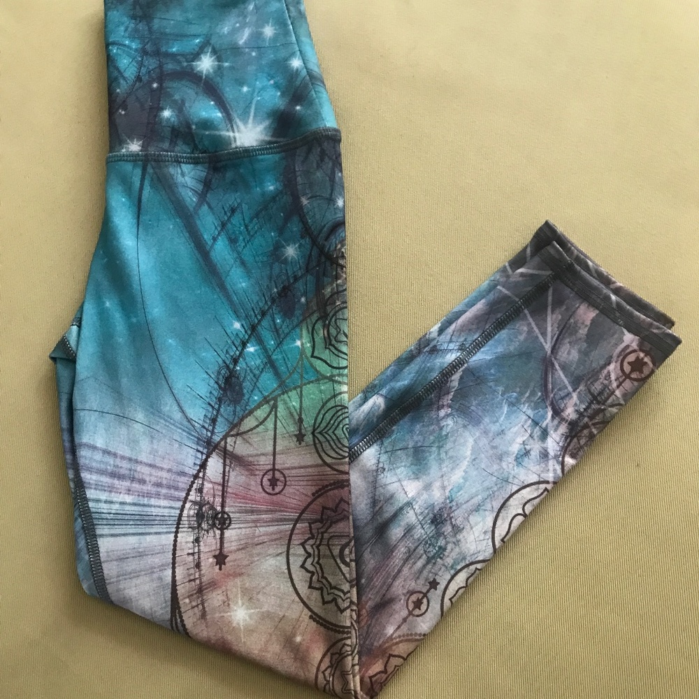 Evolution and Creation Positive Energy leggings